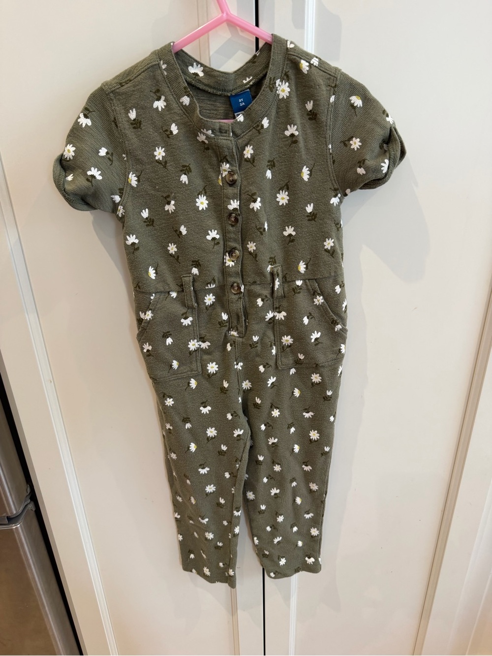 Old navy 3t green Daisy Print Baby Romper
